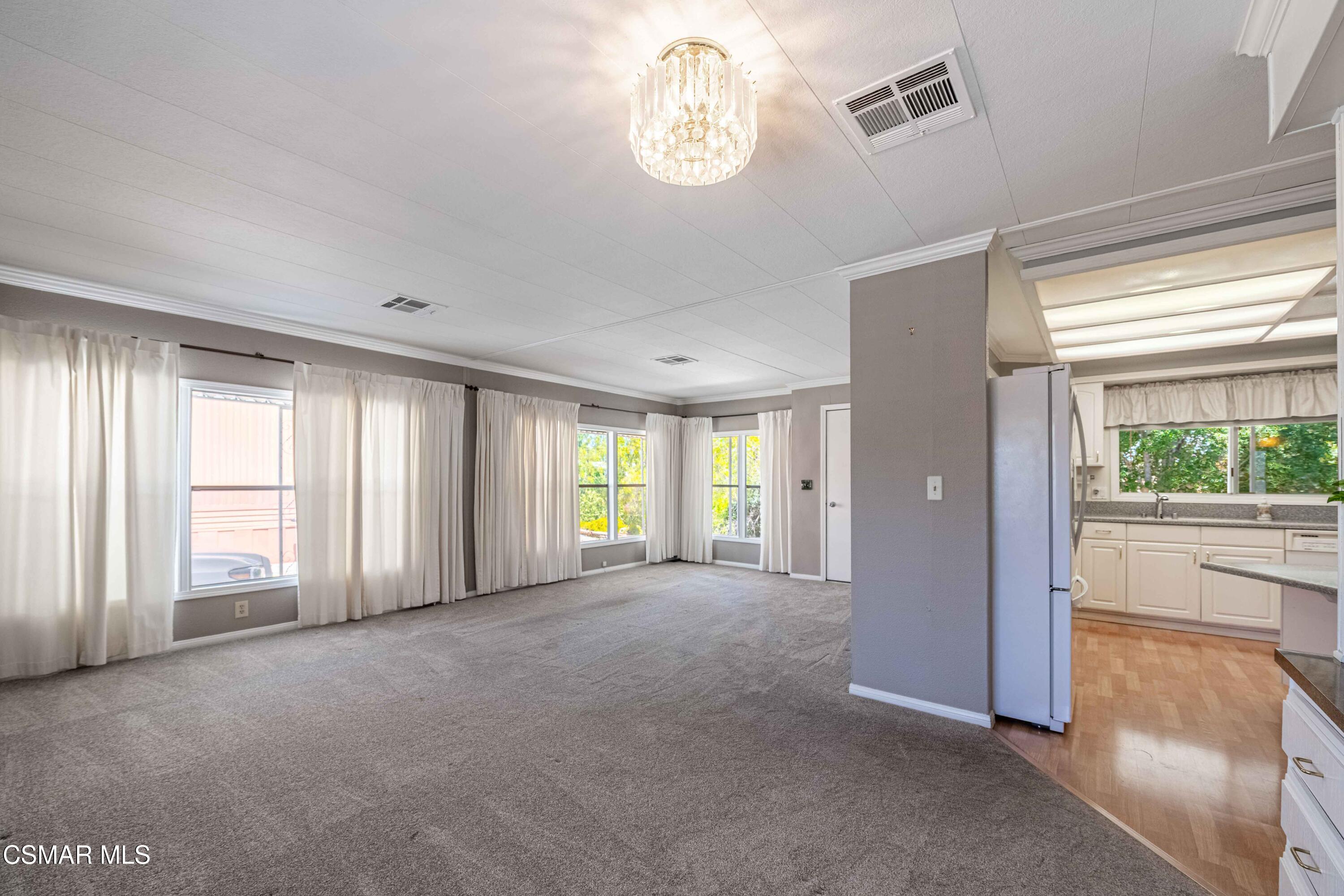 136 Phyllis Way, 136