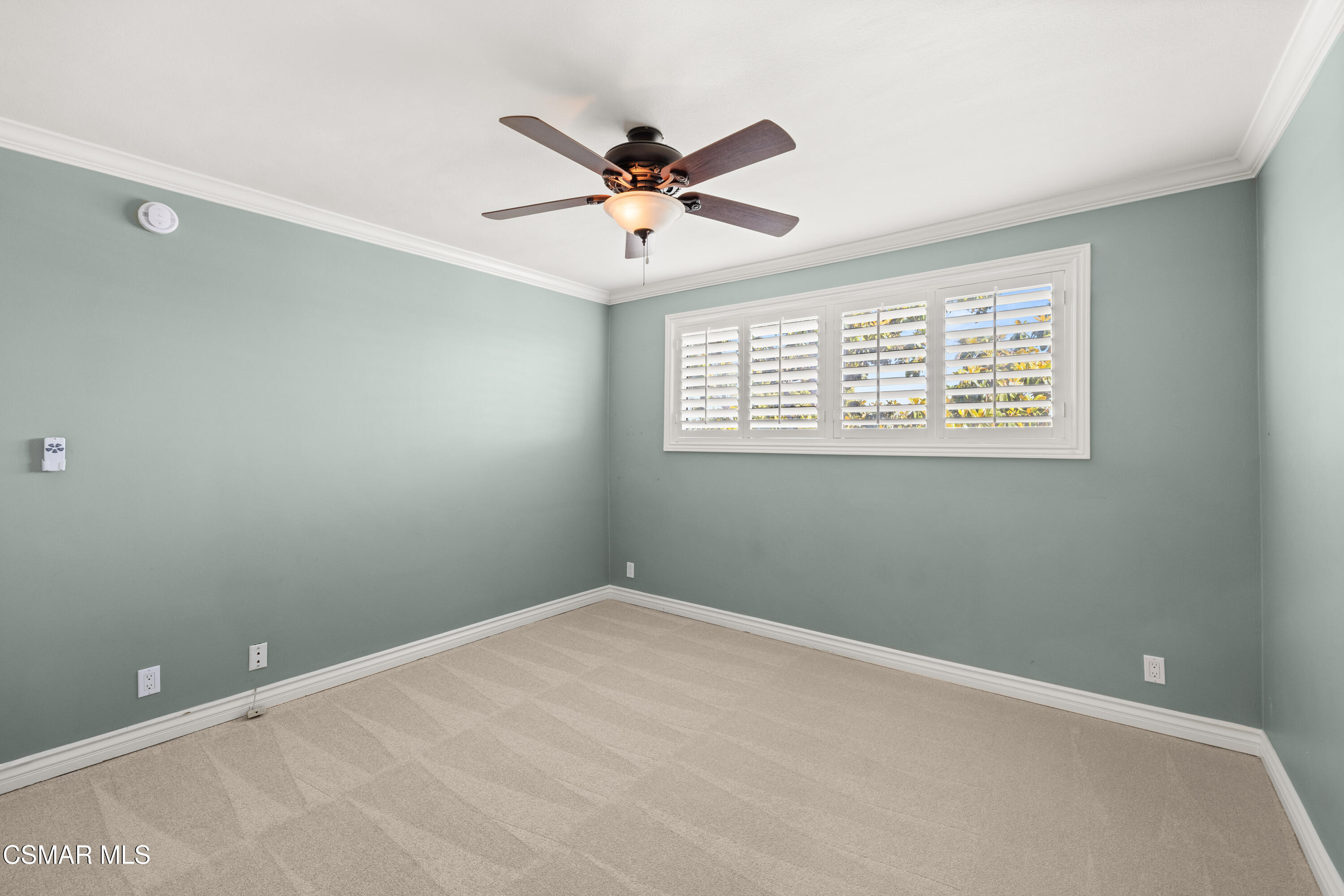 4950 Louise Avenue, 301