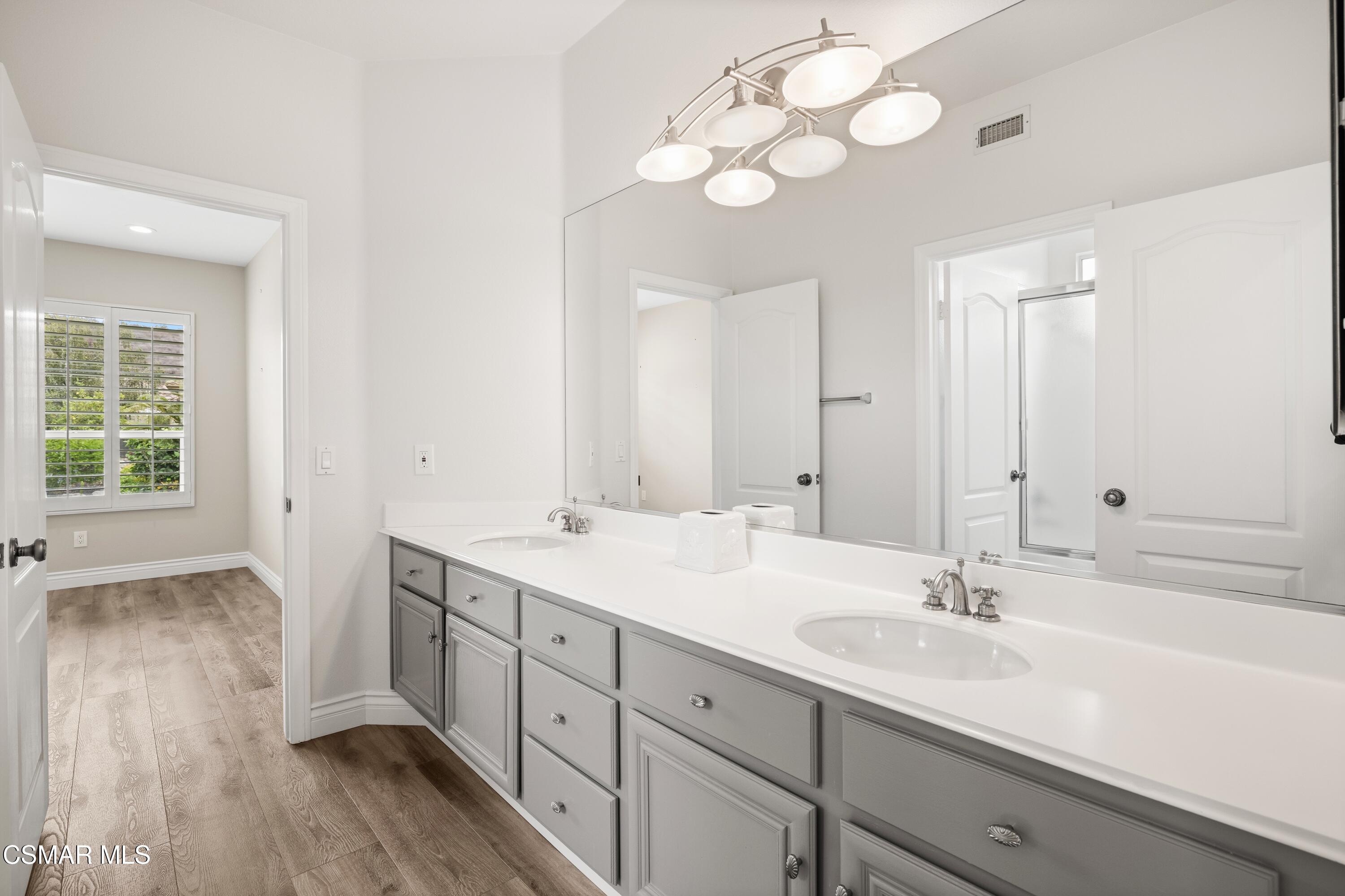 1820 Crystal View Circle