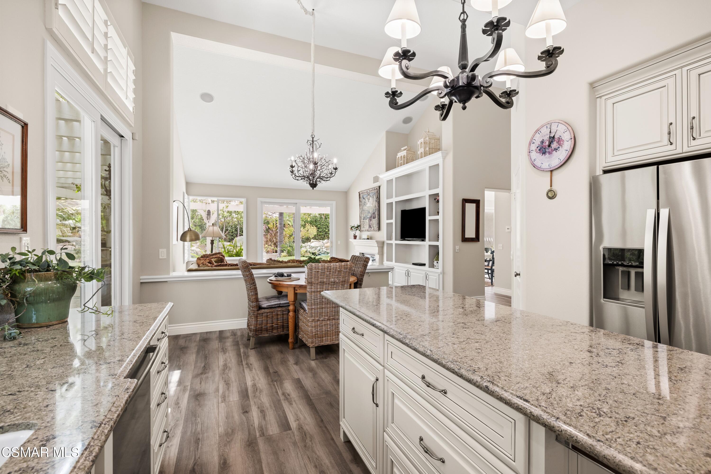 1820 Crystal View Circle