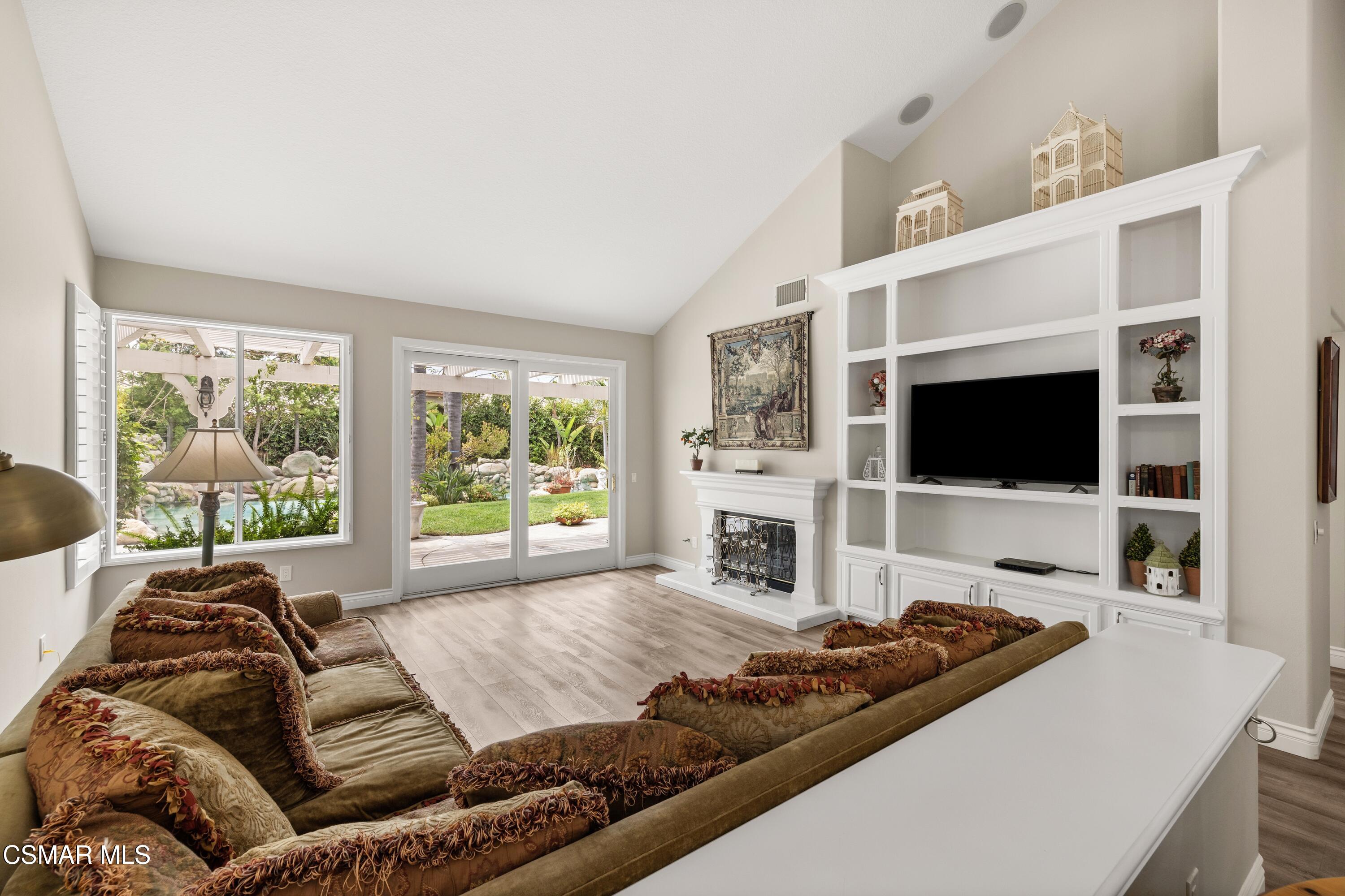 1820 Crystal View Circle