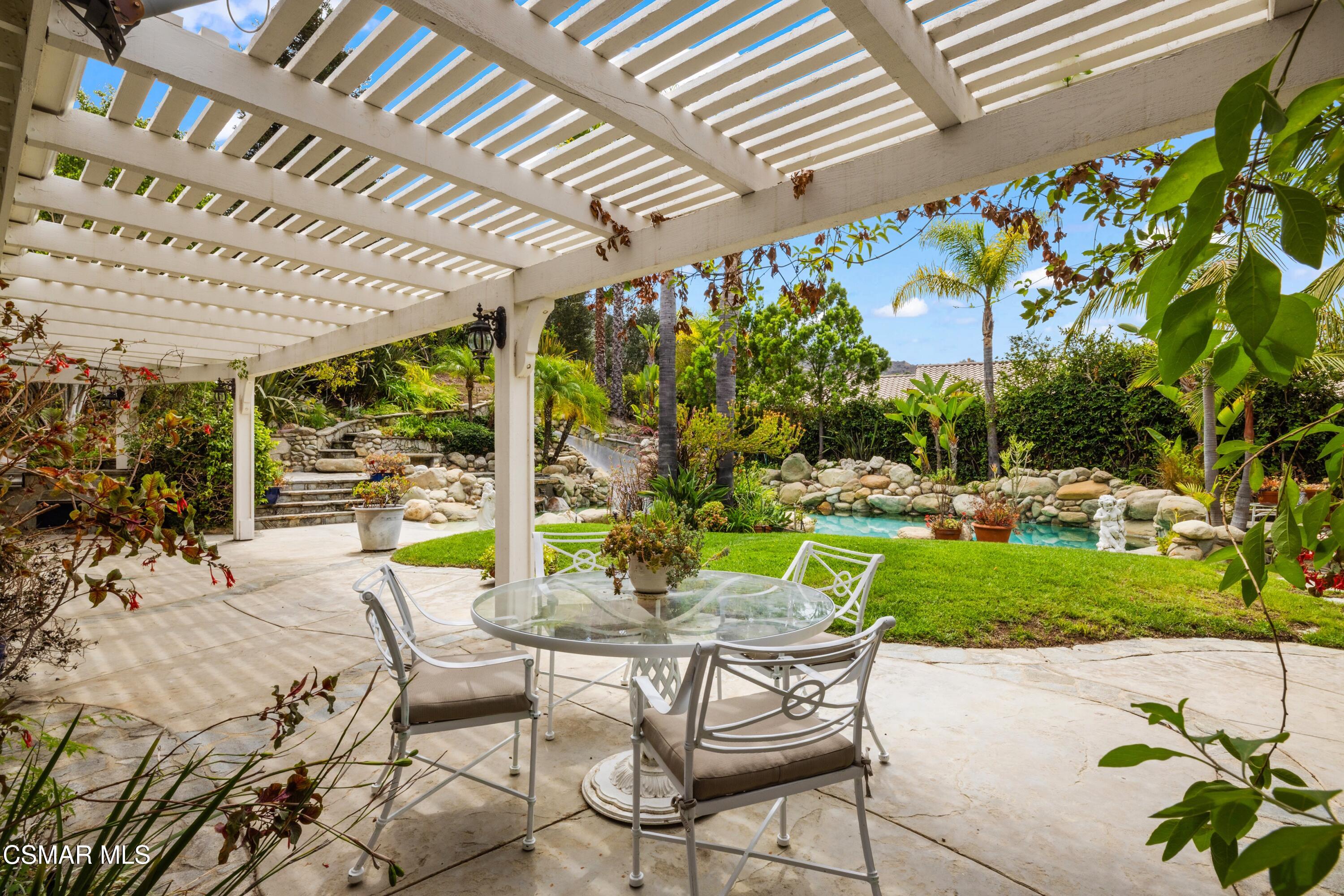 1820 Crystal View Circle