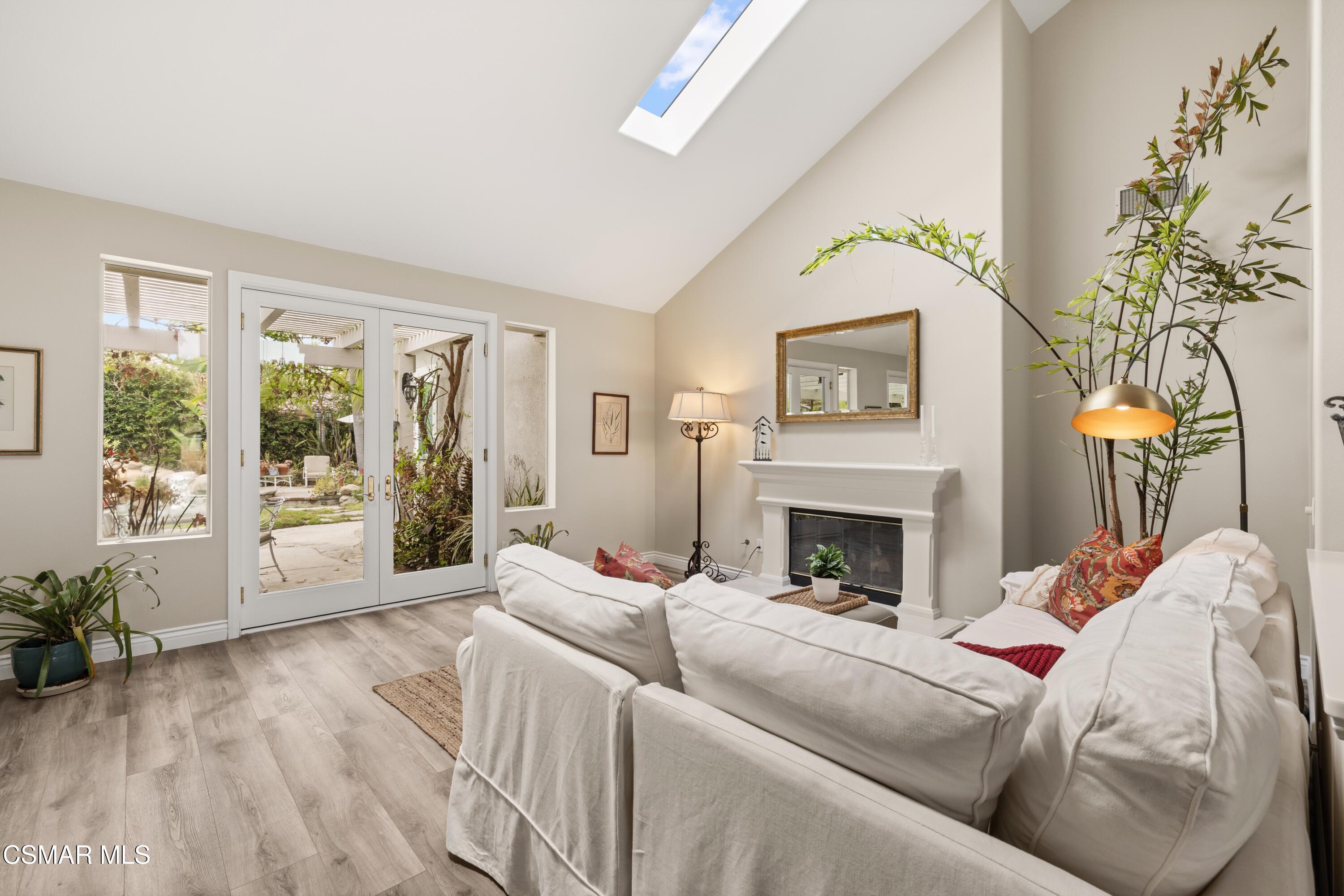 1820 Crystal View Circle