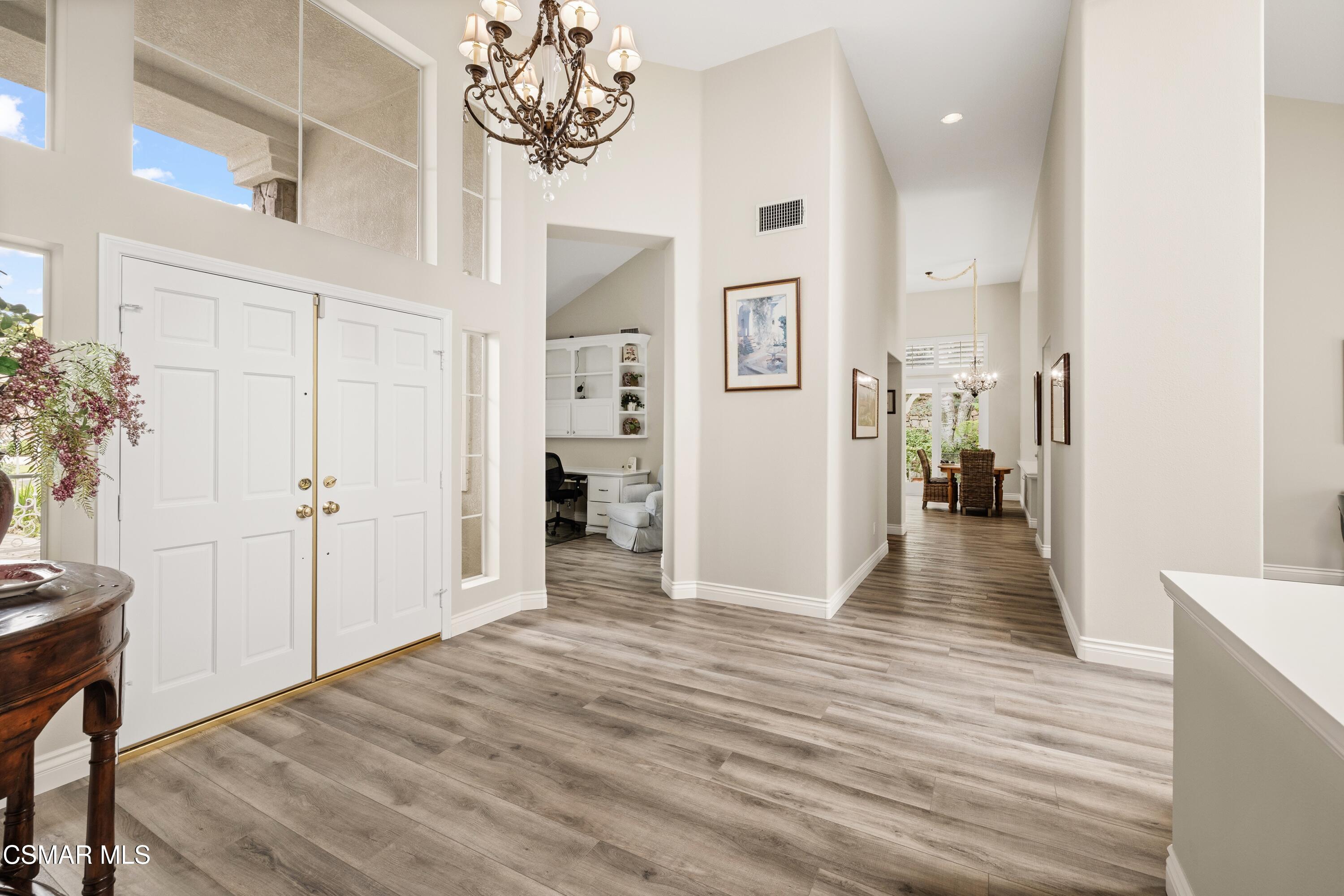 1820 Crystal View Circle