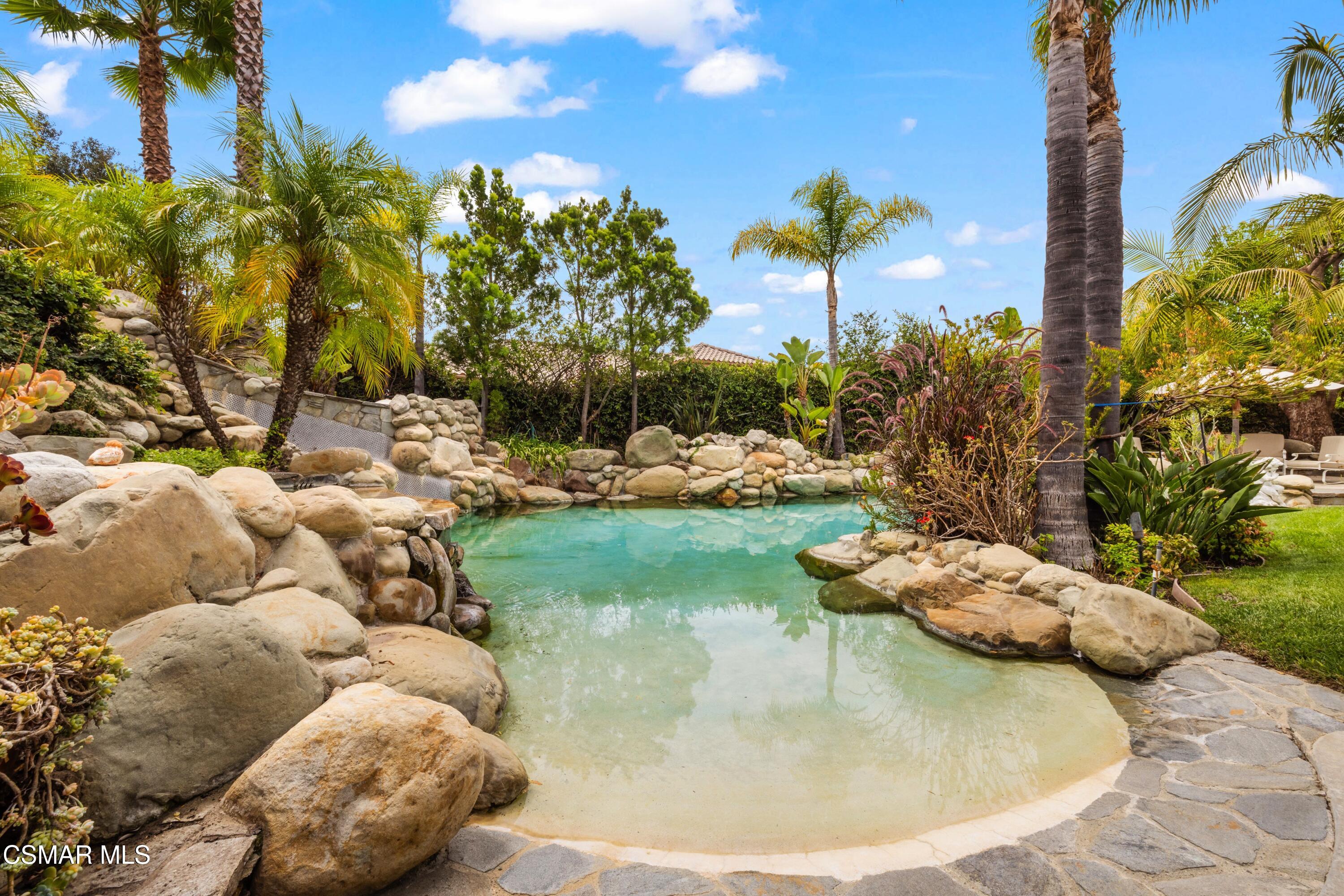 1820 Crystal View Circle
