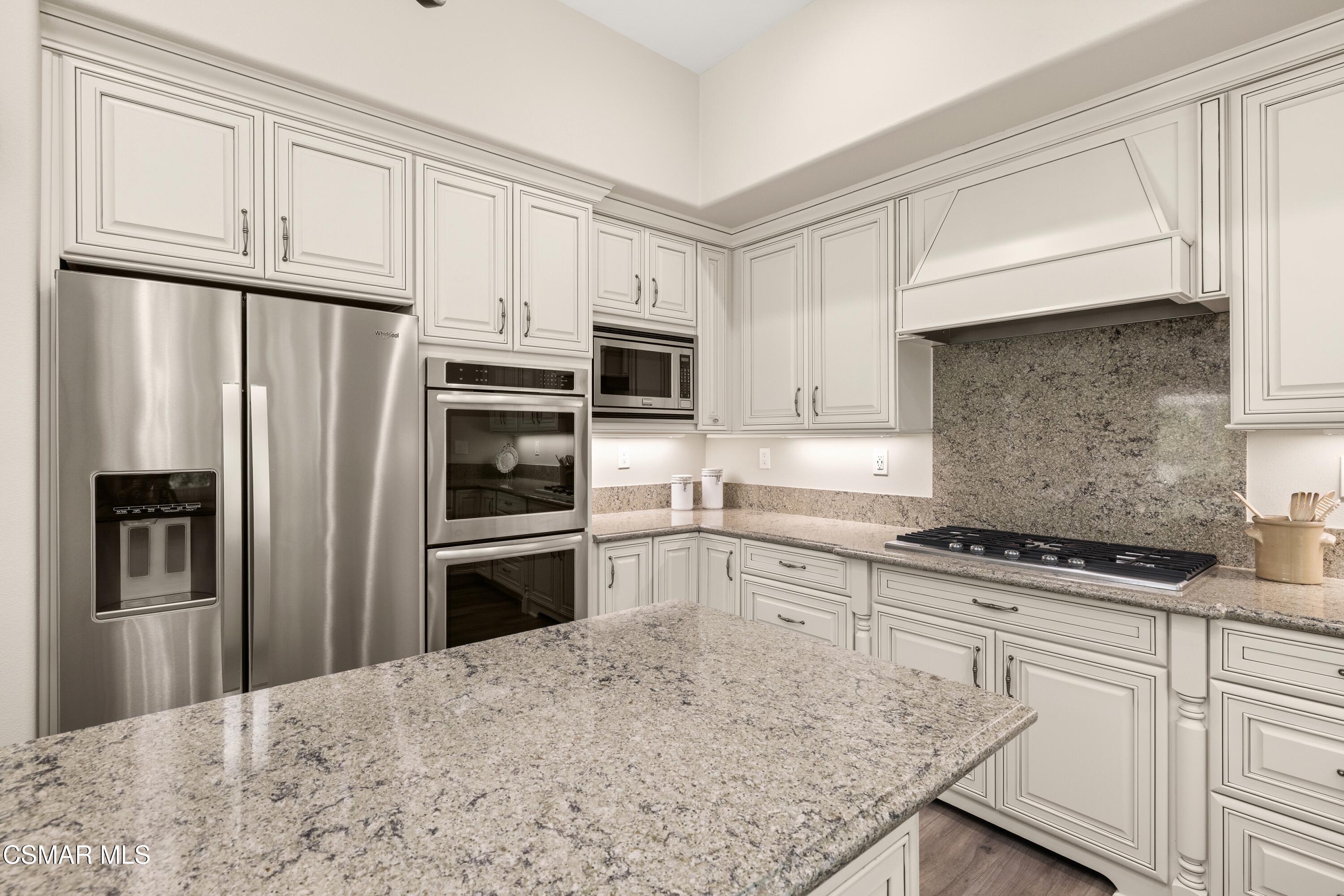1820 Crystal View Circle
