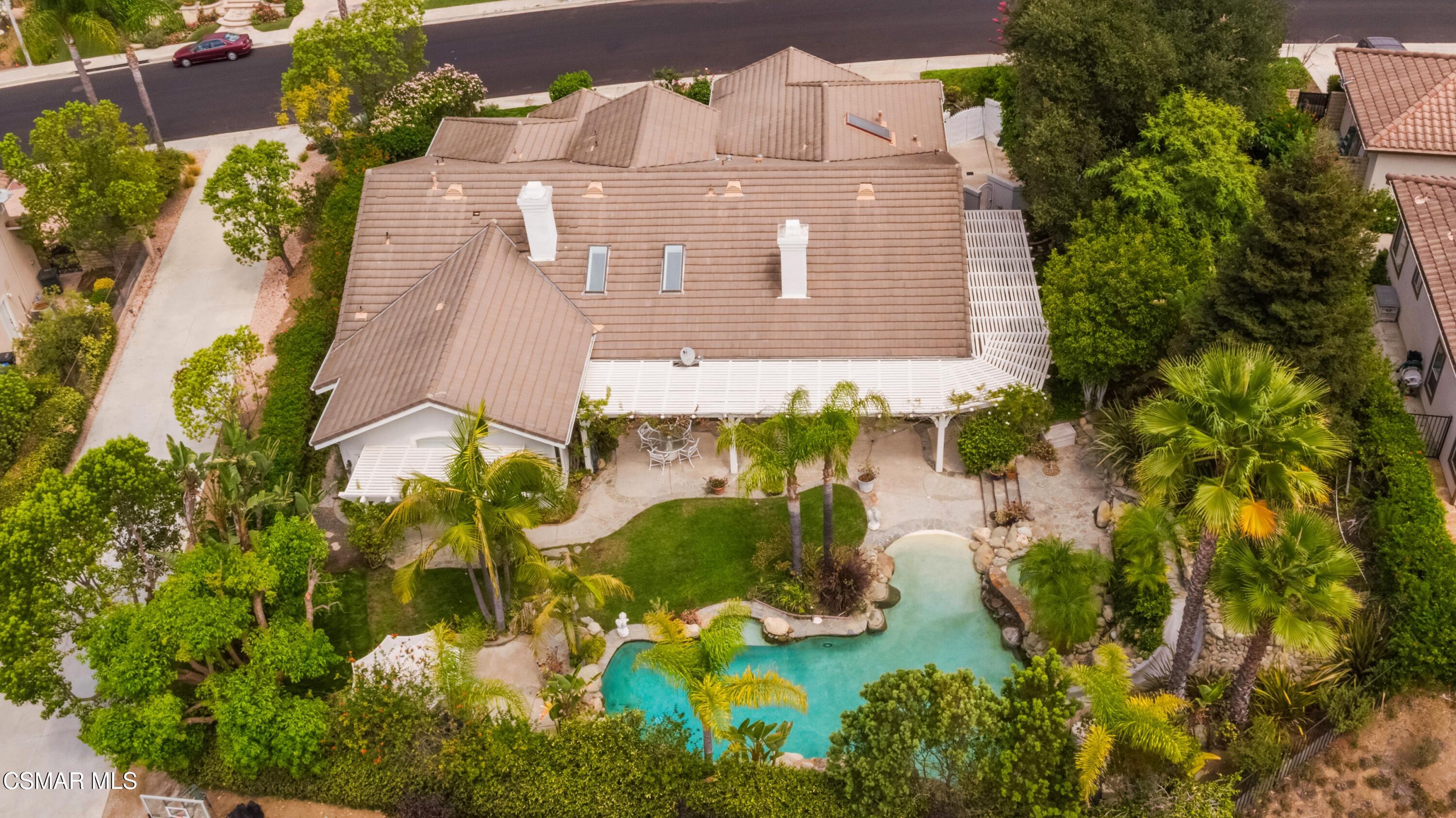1820 Crystal View Circle