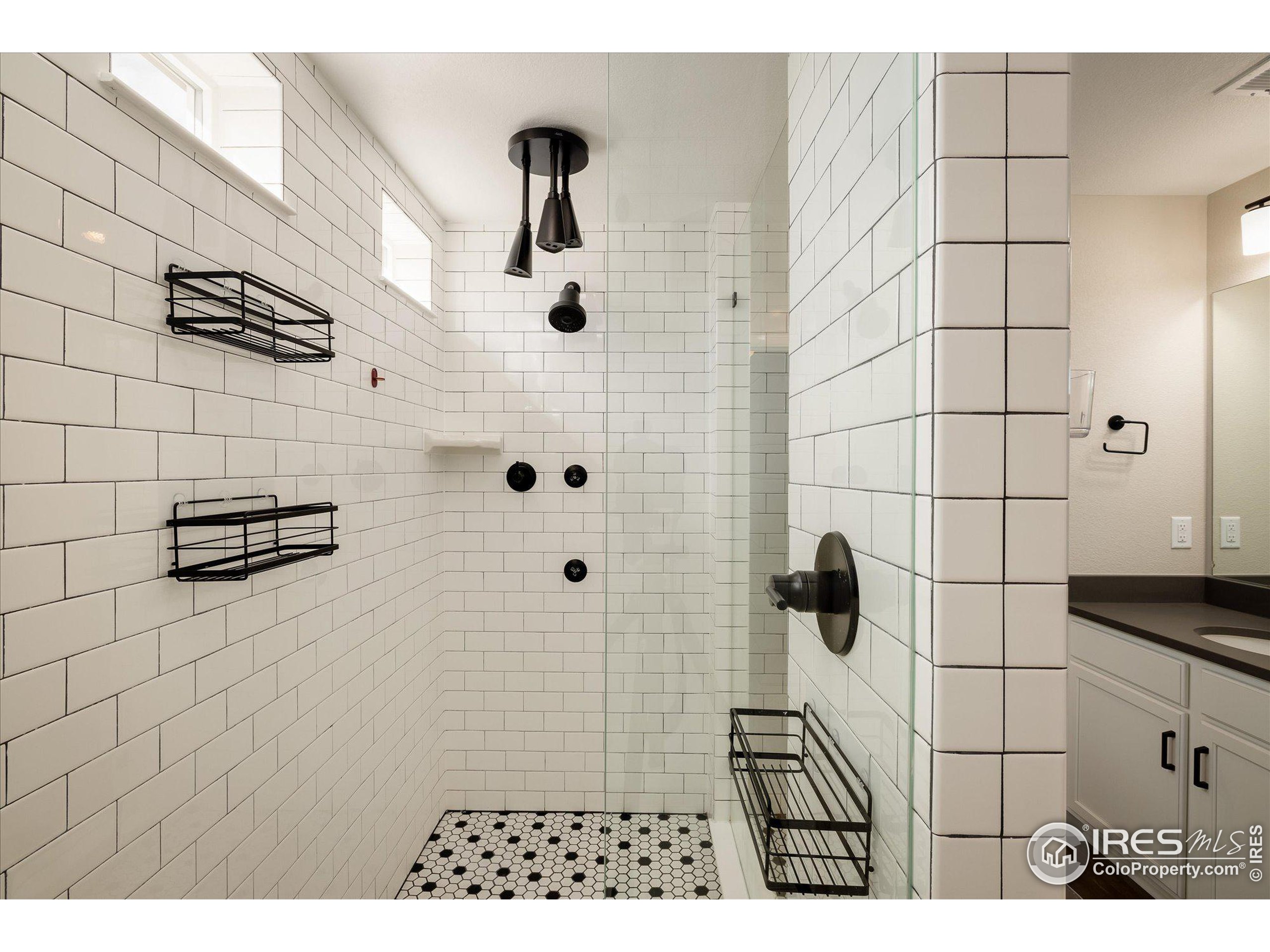 16301 Fletcher Mountain Way