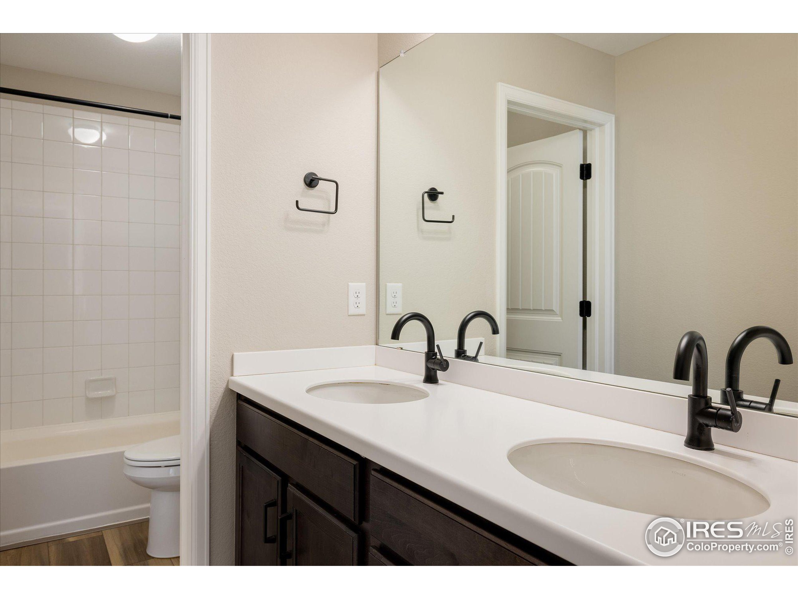 16301 Fletcher Mountain Way