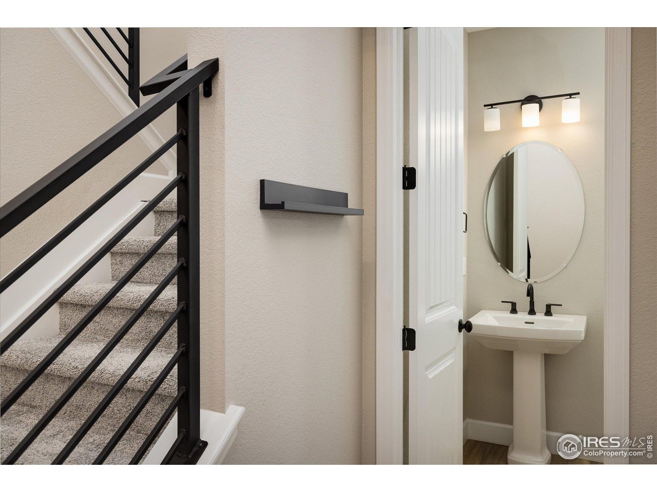 16301 Fletcher Mountain Way