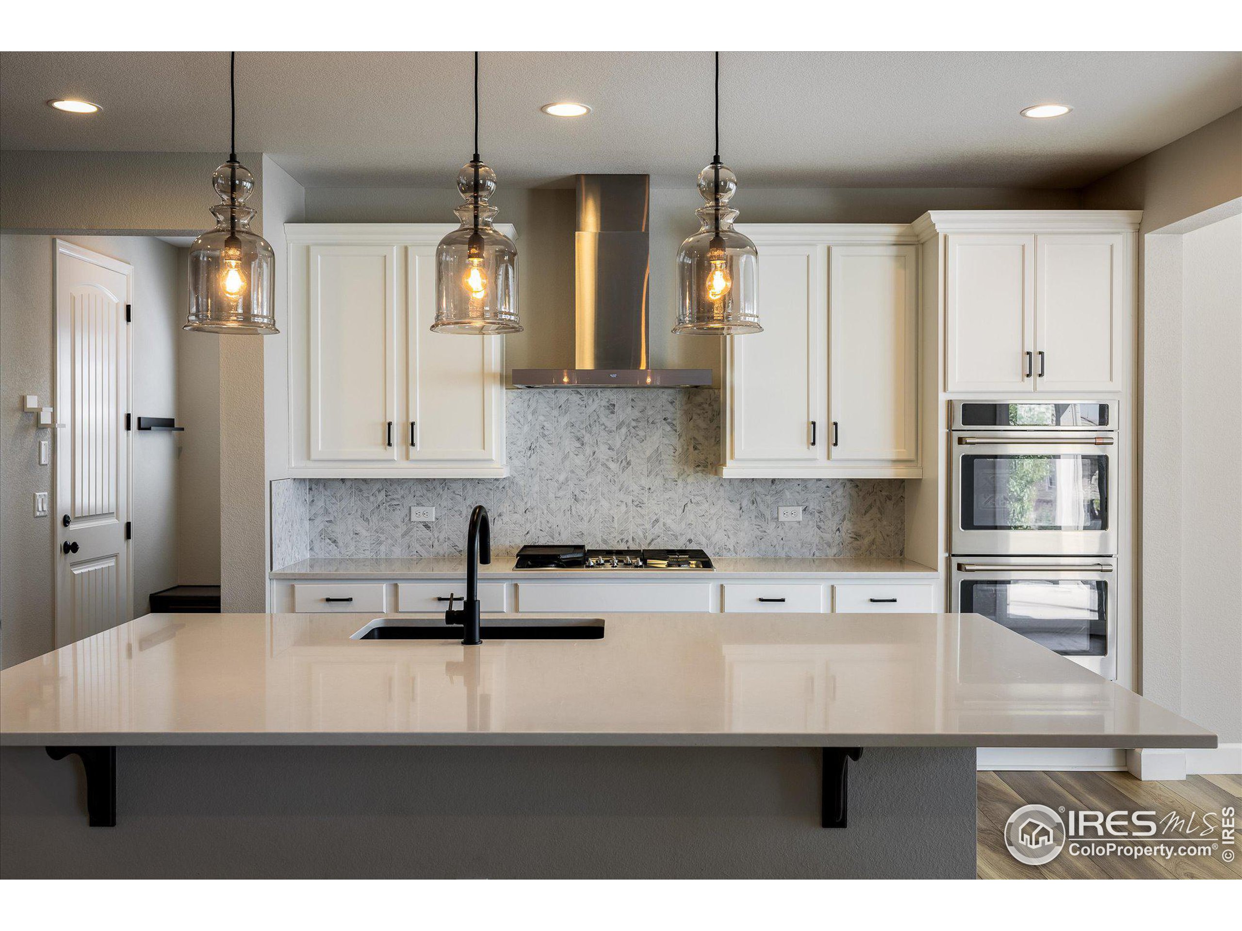 16301 Fletcher Mountain Way