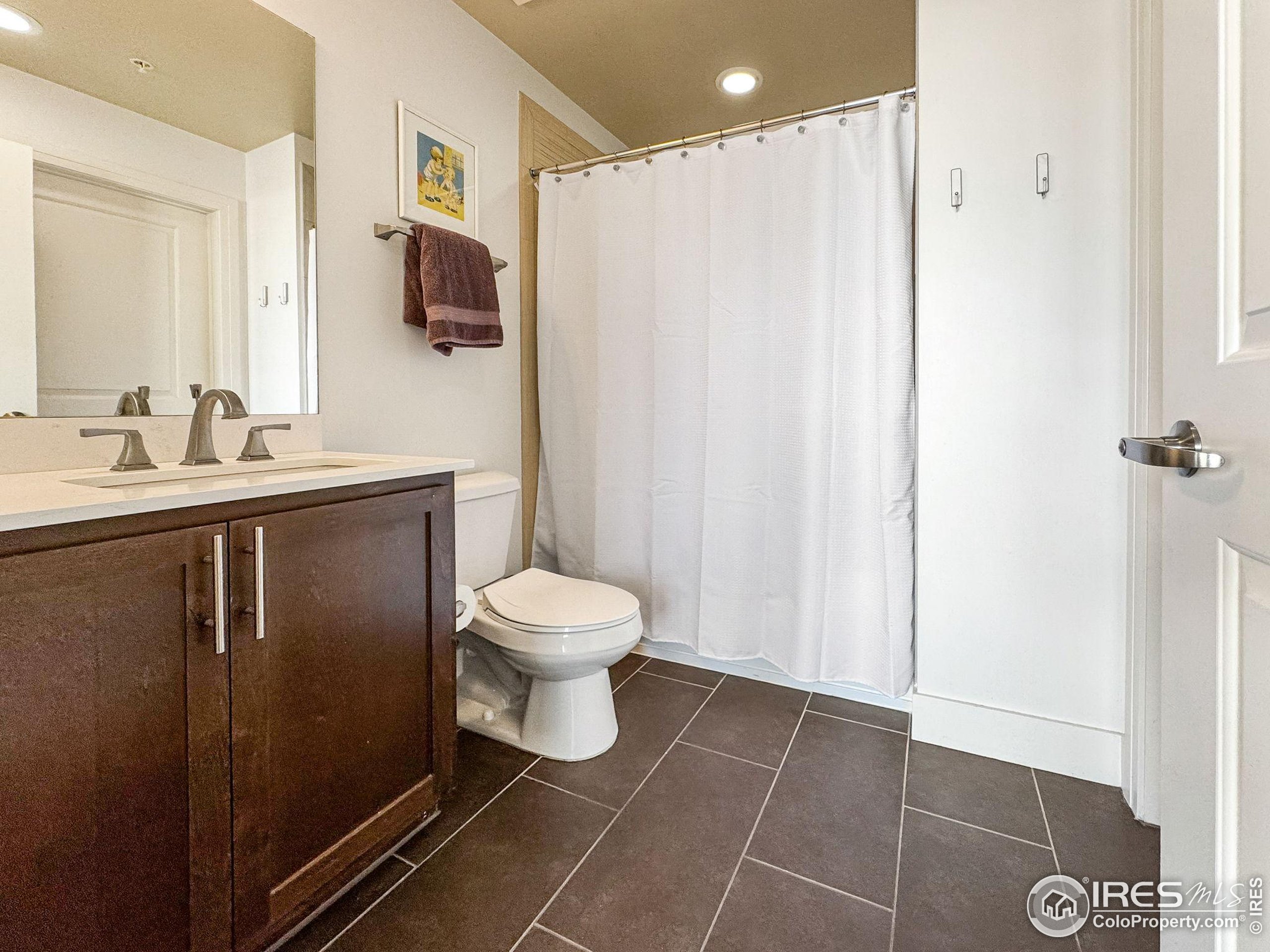 3401 Arapahoe Ave F-402
