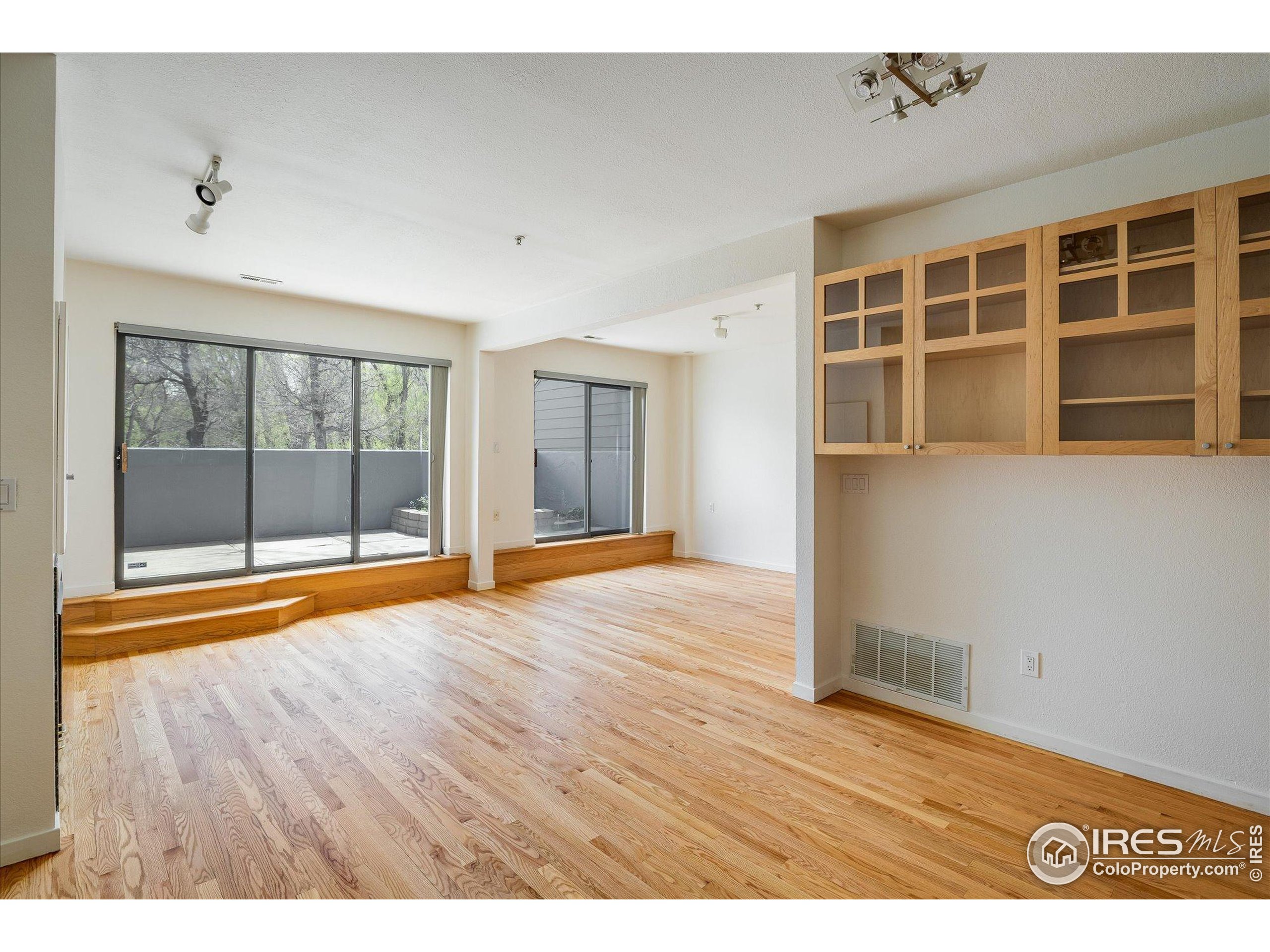 836 Walnut St B