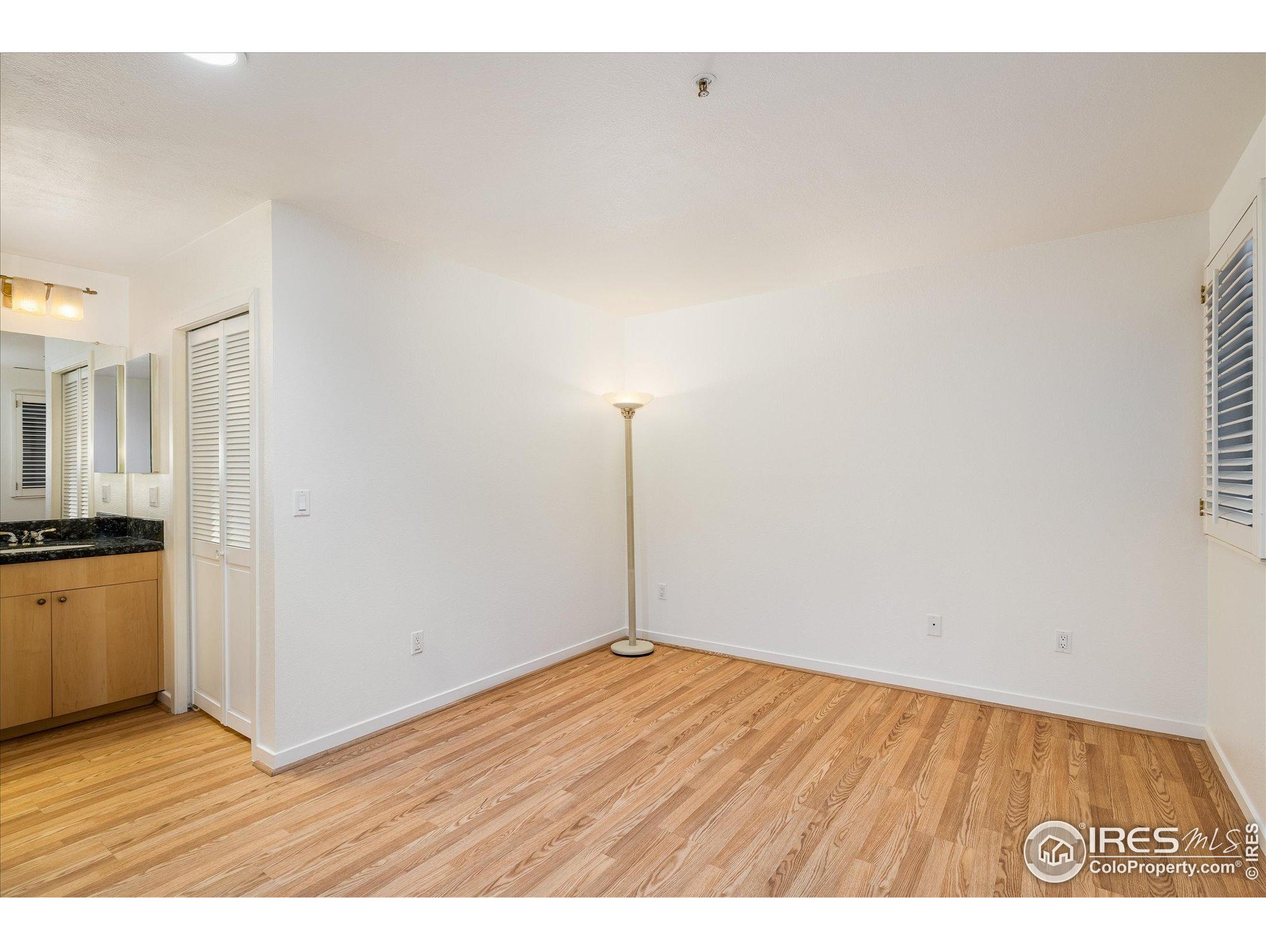 836 Walnut St B