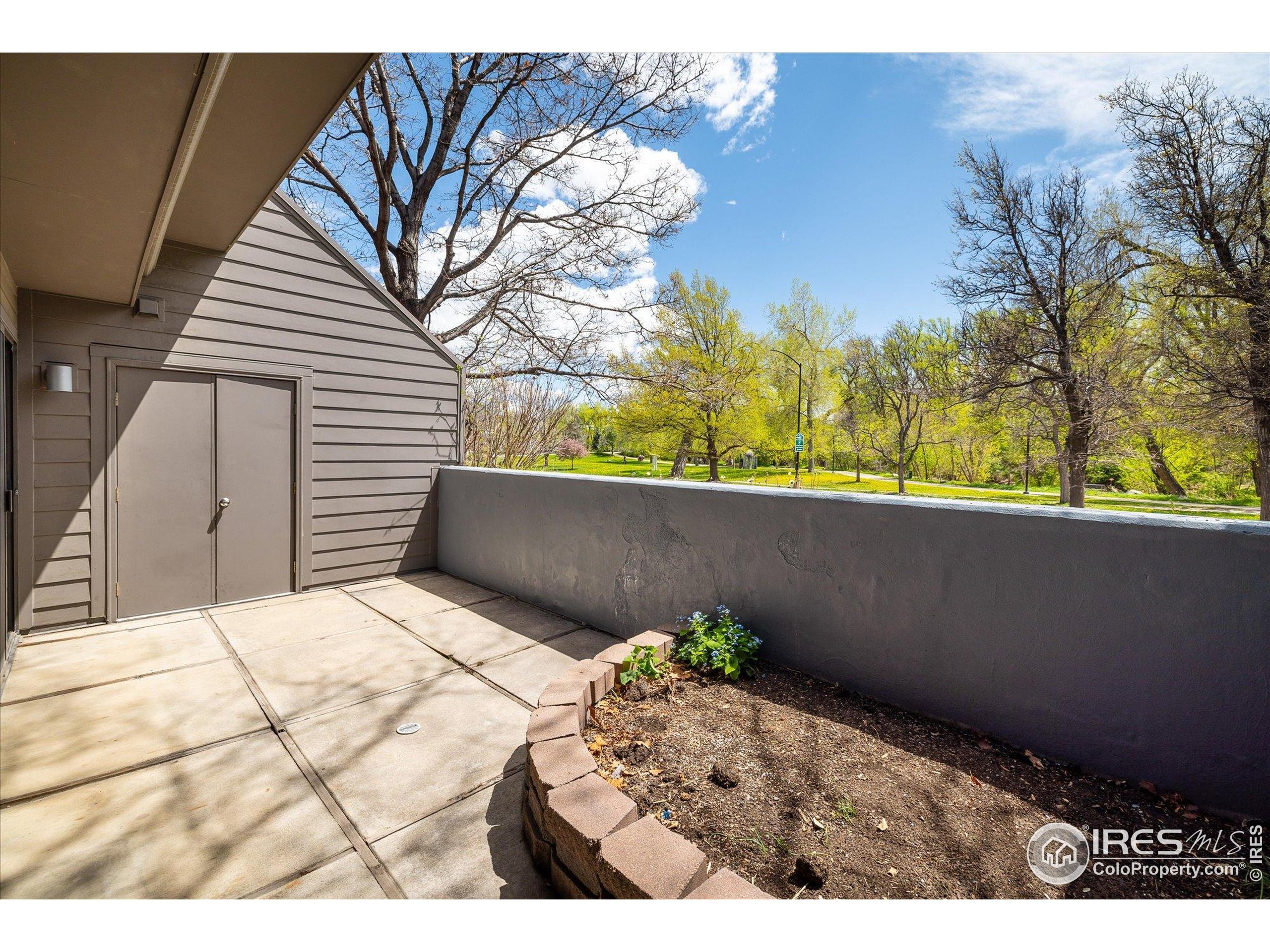 836 Walnut St B
