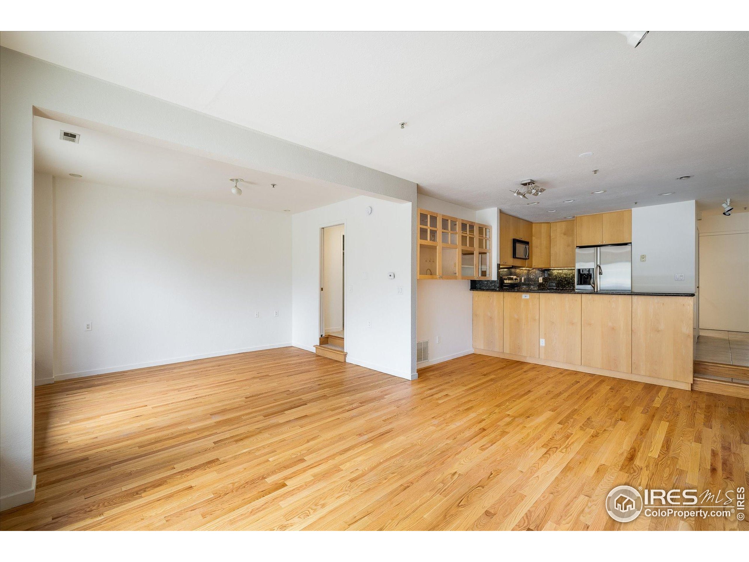 836 Walnut St B