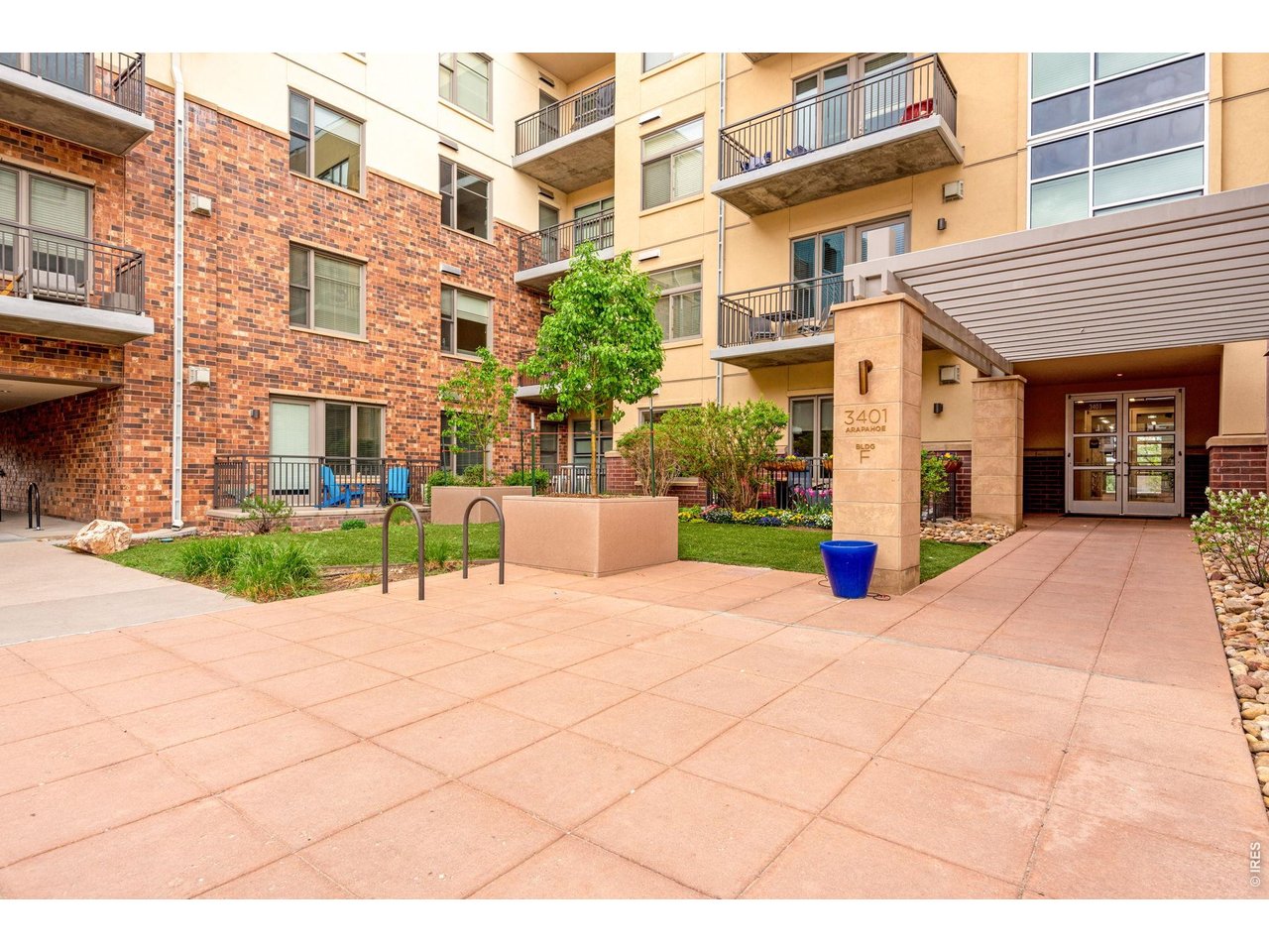 3401 Arapahoe Ave F-402
