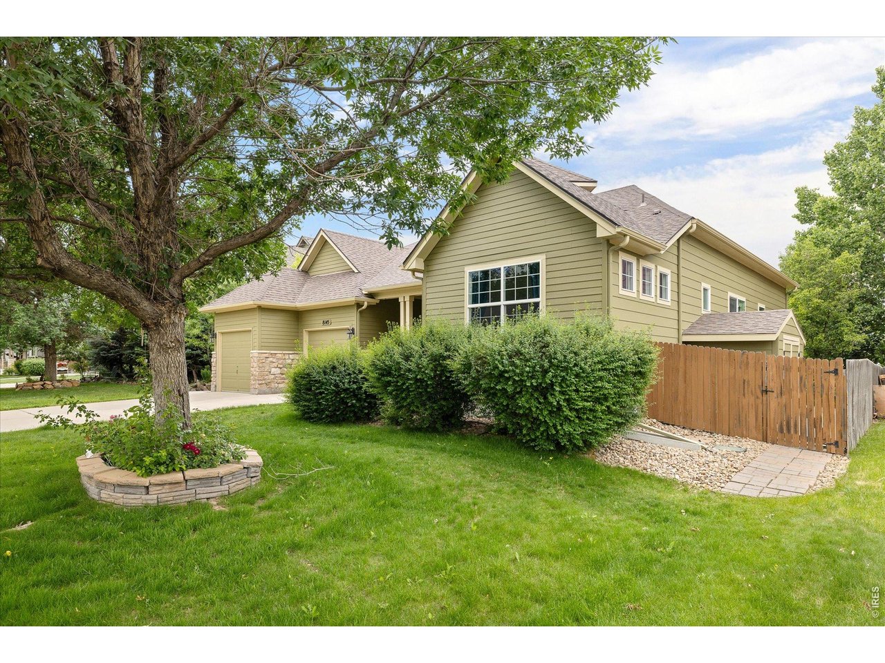 8145 Raspberry Dr