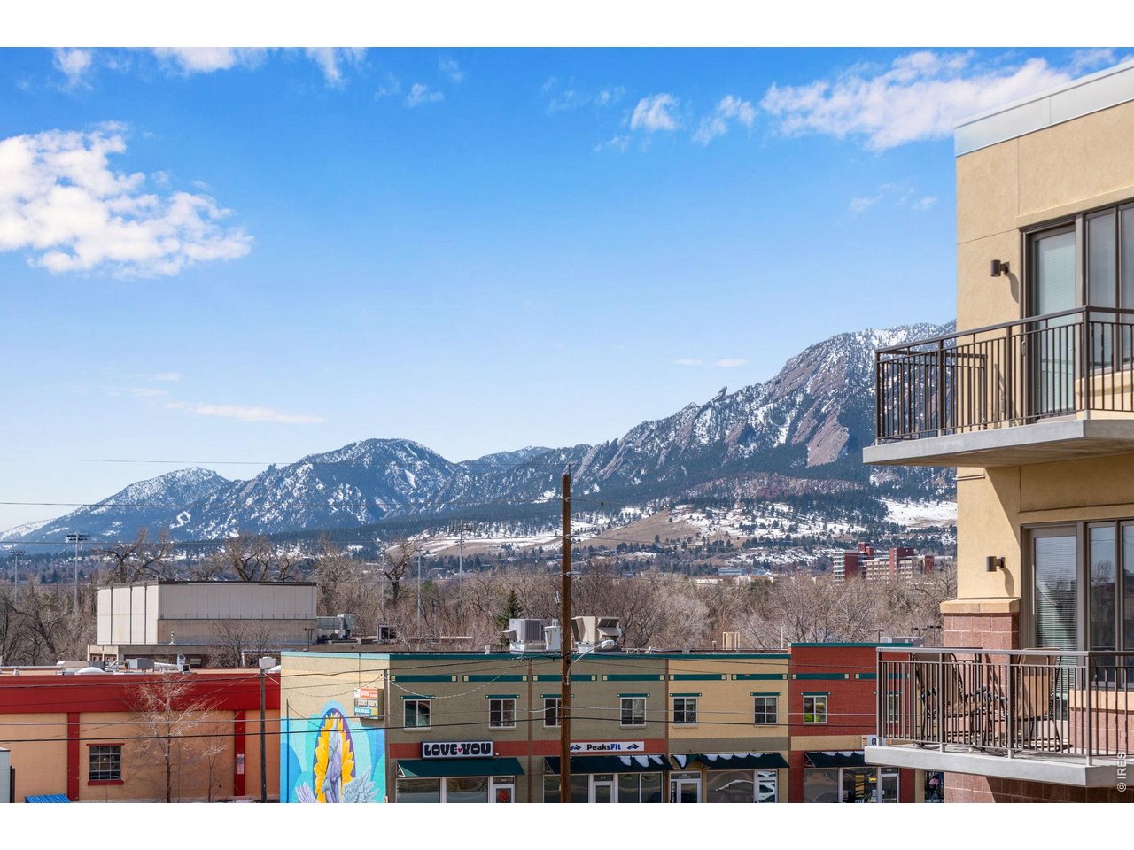 3401 Arapahoe Ave F-402