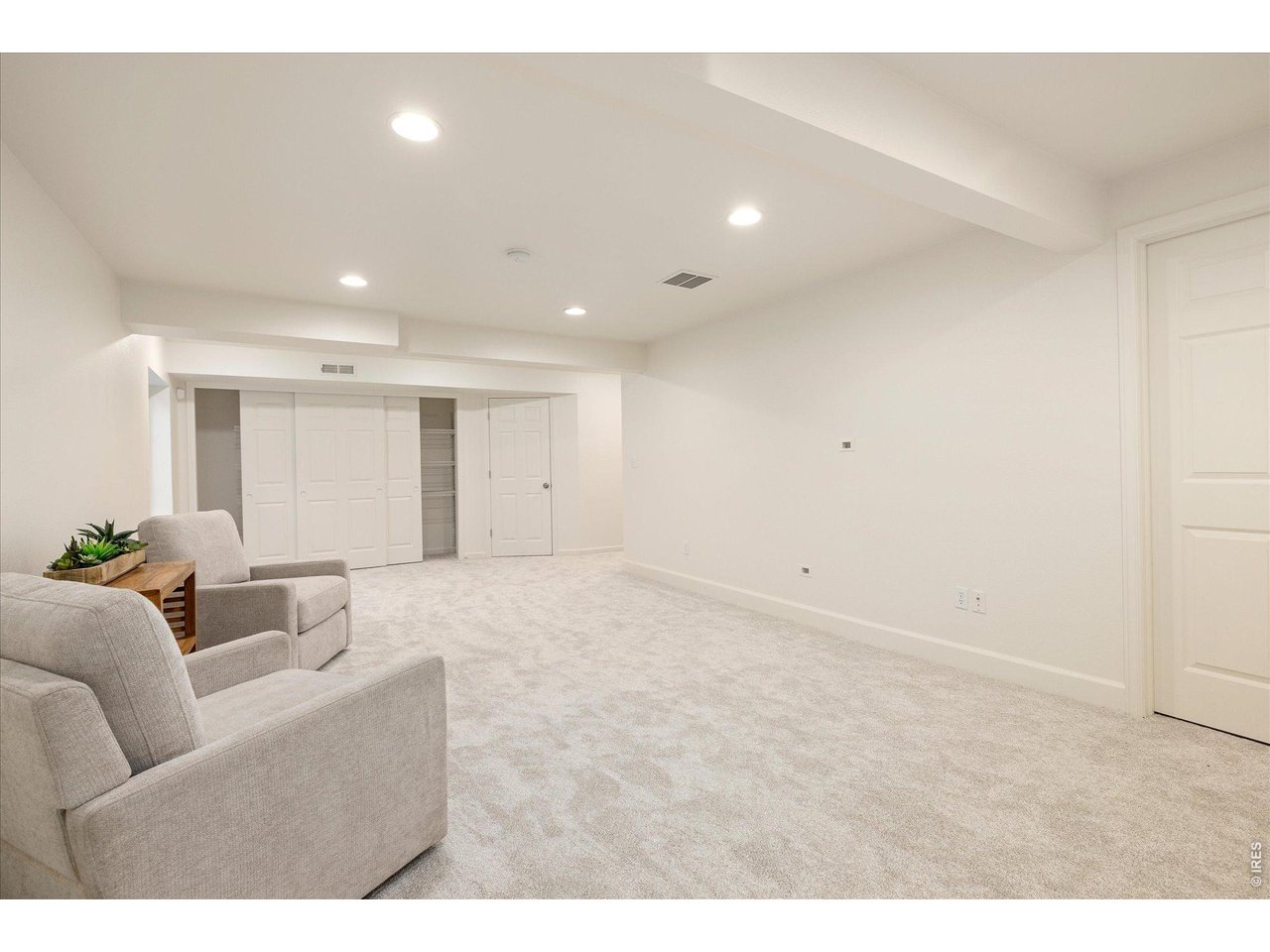 1669 Maccullen Dr