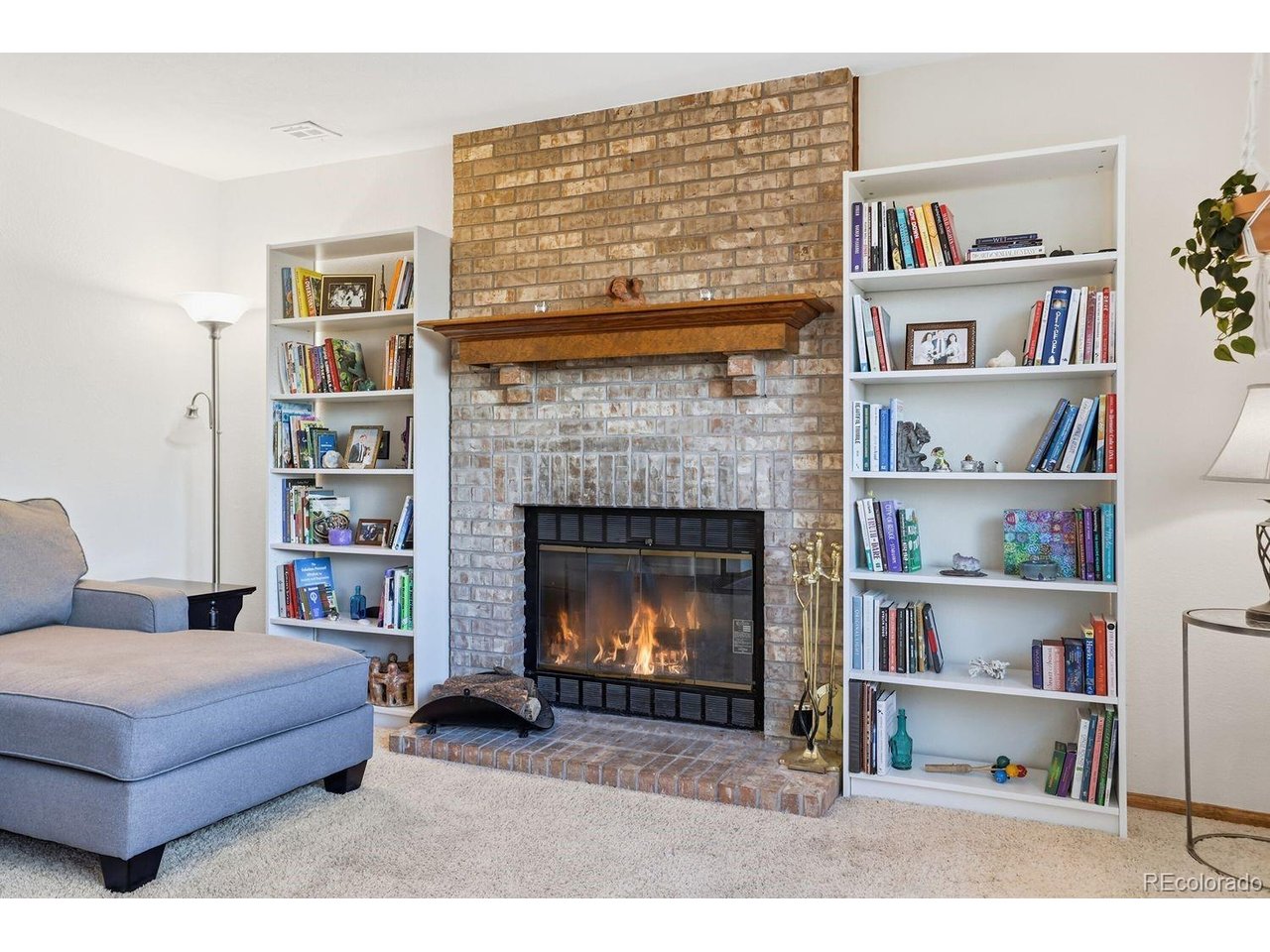 2311 Cliffrose Ln