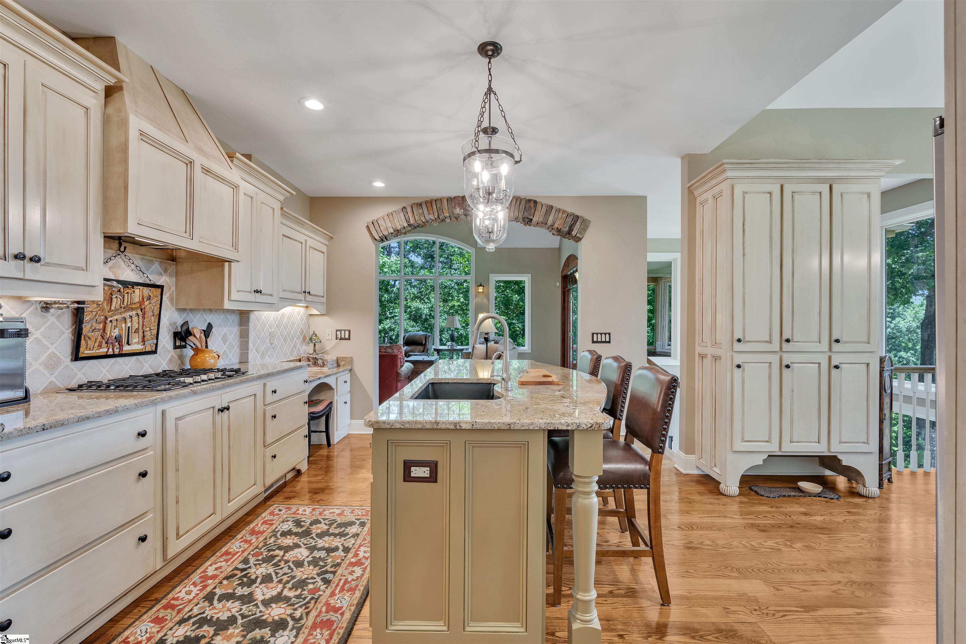 313 Sedgewick Road