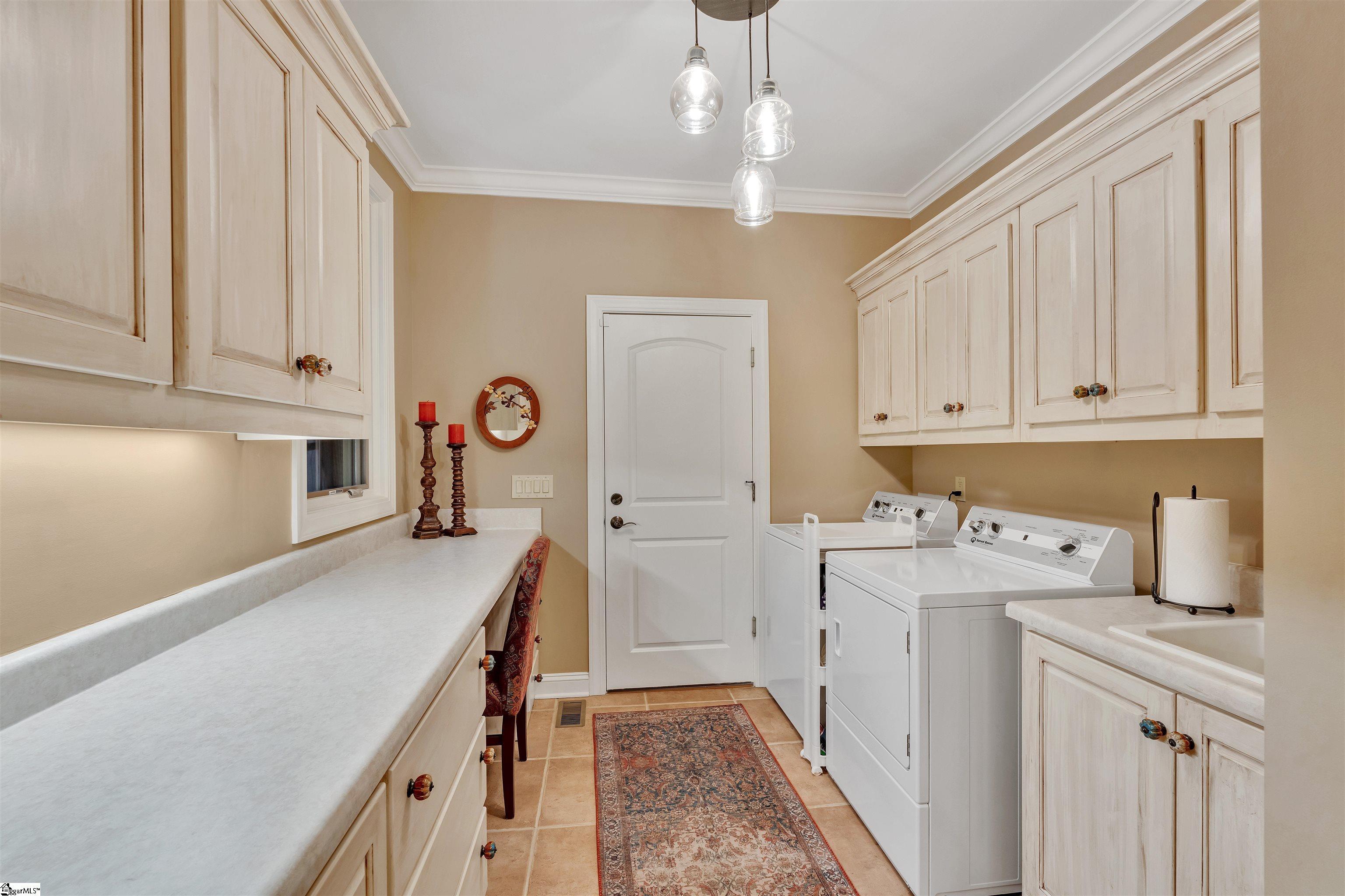 313 Sedgewick Road
