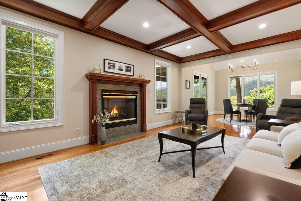 921 High Knoll Way