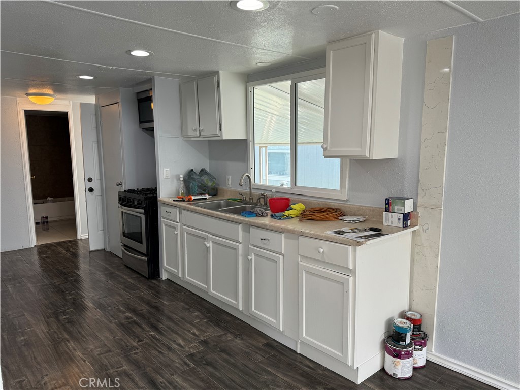 2160 W Rialto, Spc 31 Avenue 31