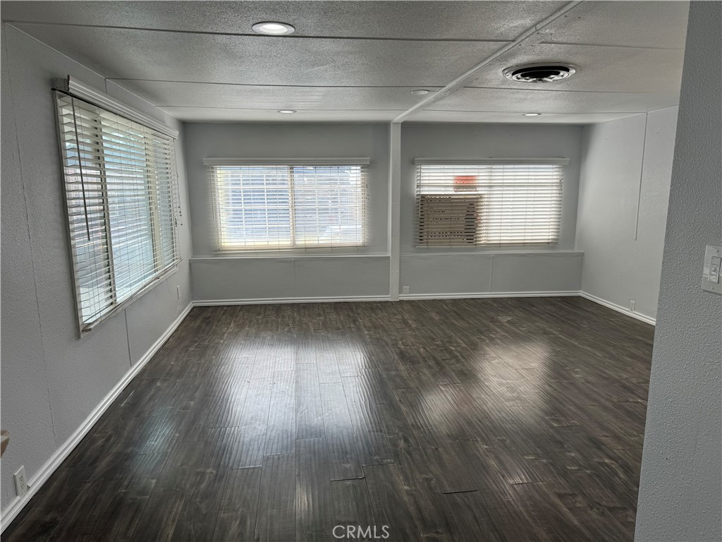 2160 W Rialto, Spc 31 Avenue 31
