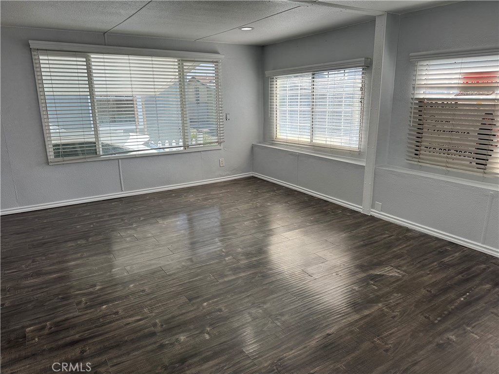2160 W Rialto, Spc 31 Avenue 31