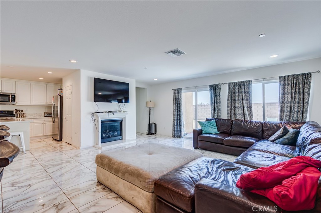28420 Abbey Lane