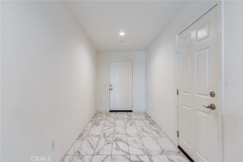 28420 Abbey Lane