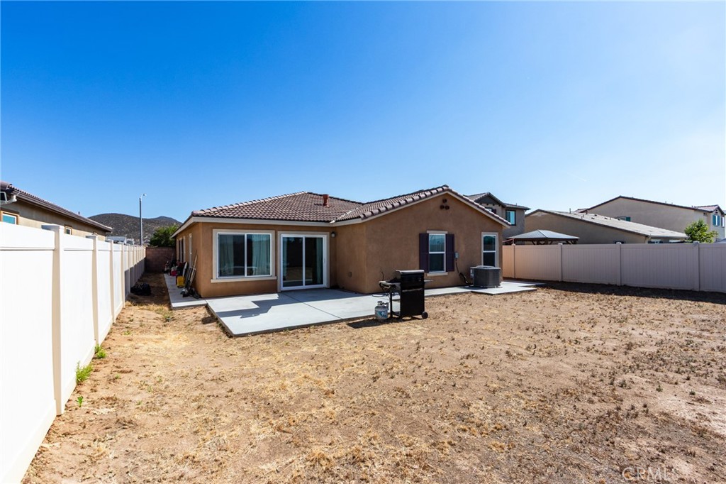28420 Abbey Lane