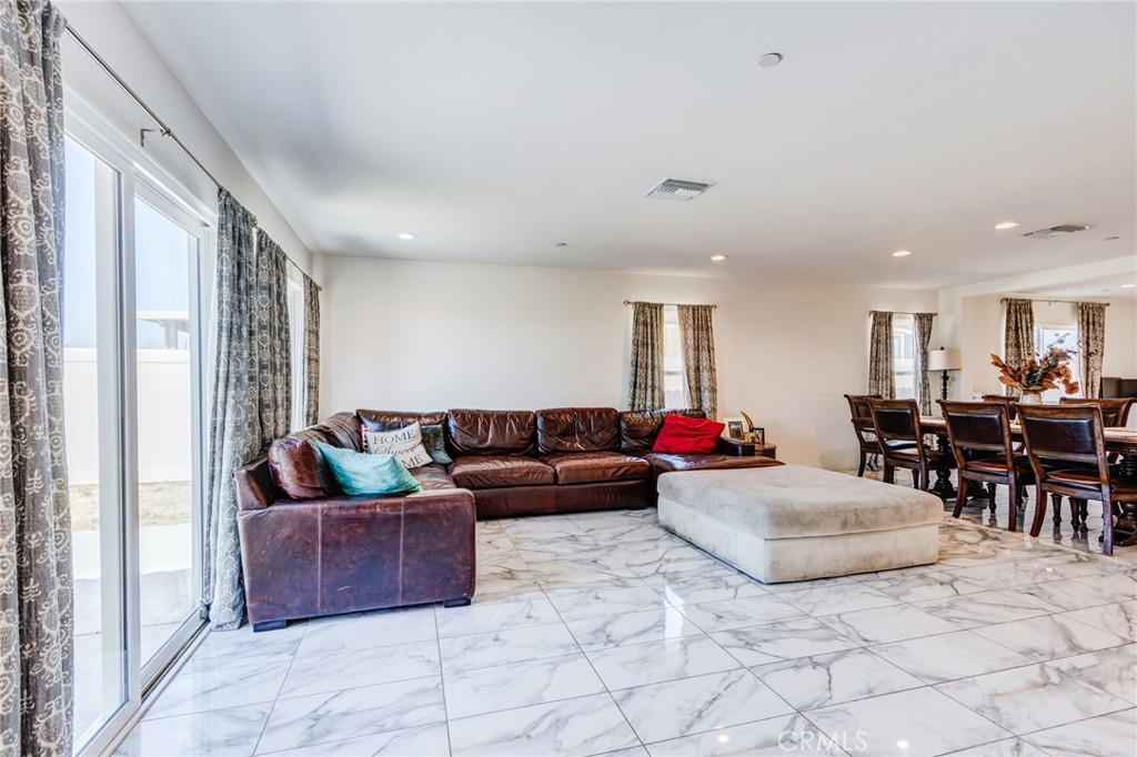 28420 Abbey Lane