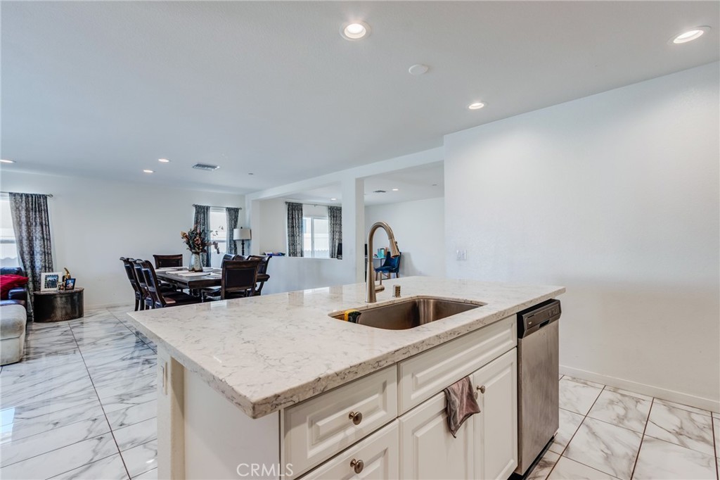 28420 Abbey Lane