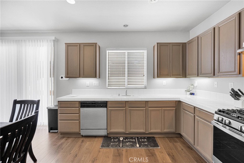 13223 La Crescenta Avenue