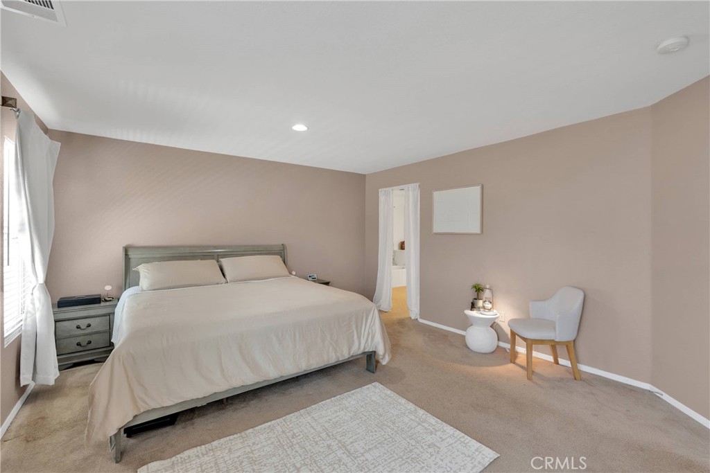 13223 La Crescenta Avenue