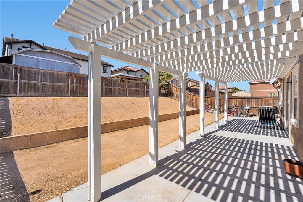 13223 La Crescenta Avenue