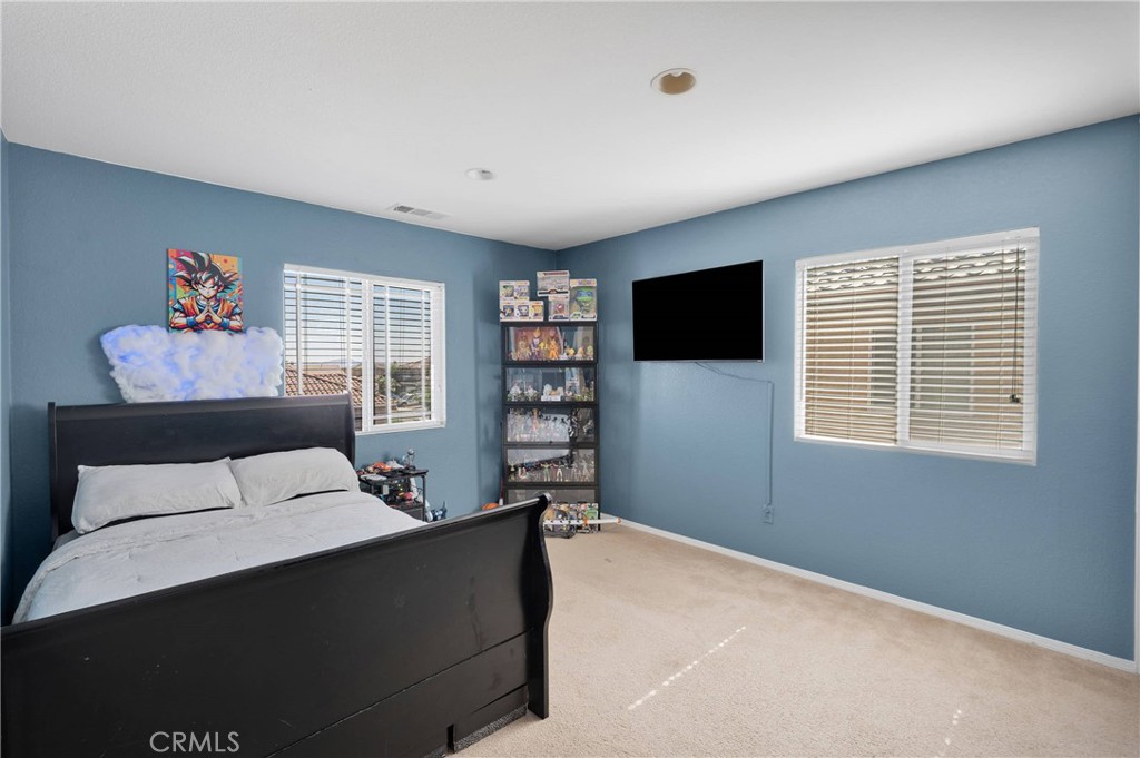 13223 La Crescenta Avenue