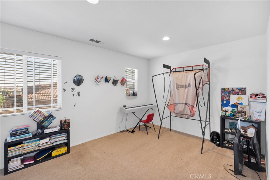 13223 La Crescenta Avenue