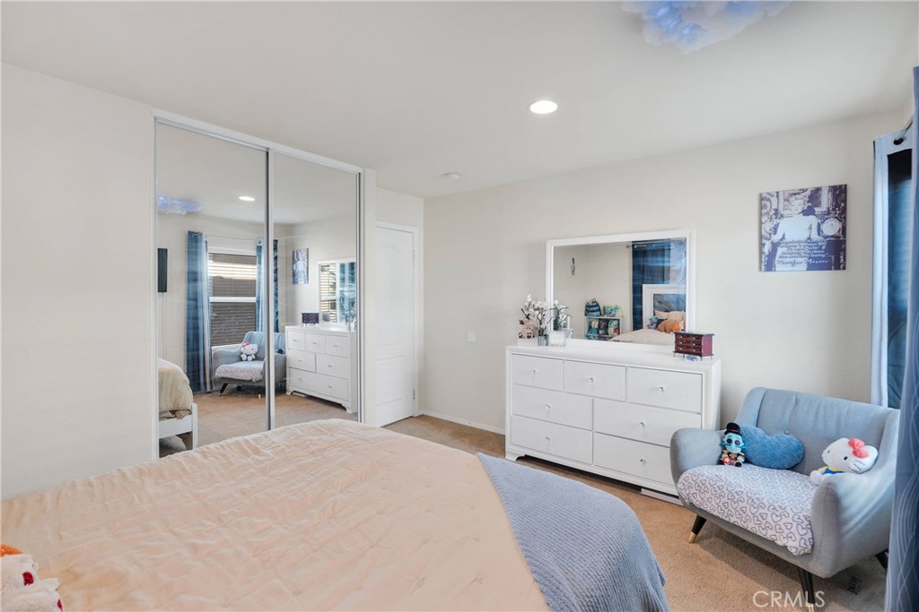 13223 La Crescenta Avenue