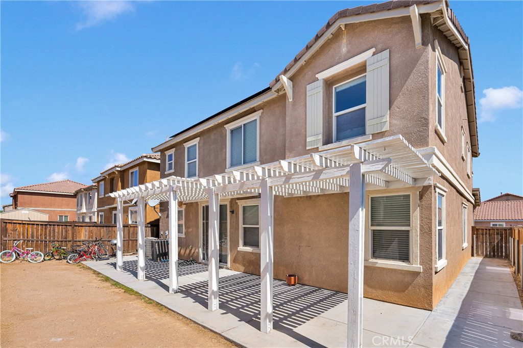 13223 La Crescenta Avenue