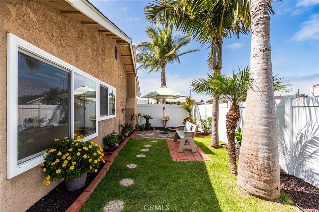 8541 Larkport Drive
