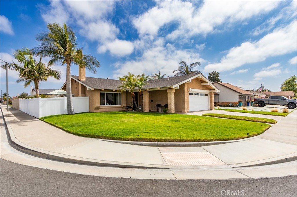 8541 Larkport Drive