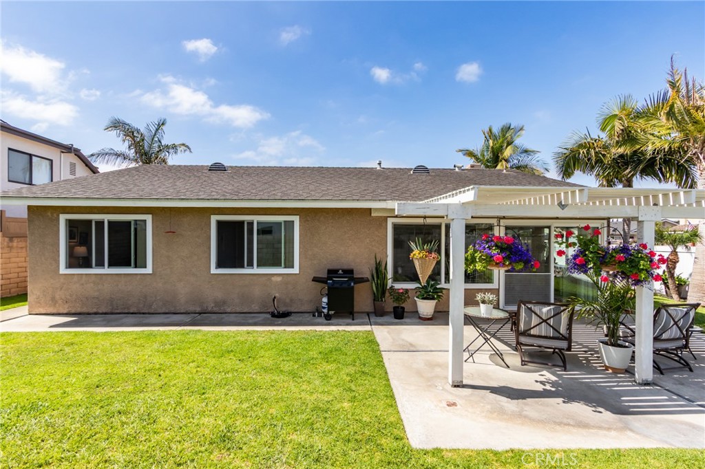 8541 Larkport Drive
