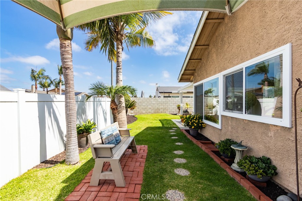 8541 Larkport Drive