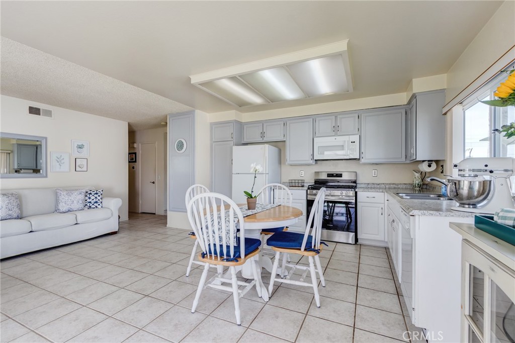 8541 Larkport Drive