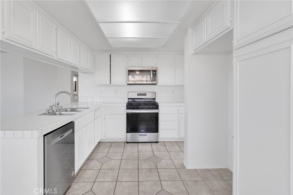 13026 Canta Loma Lane