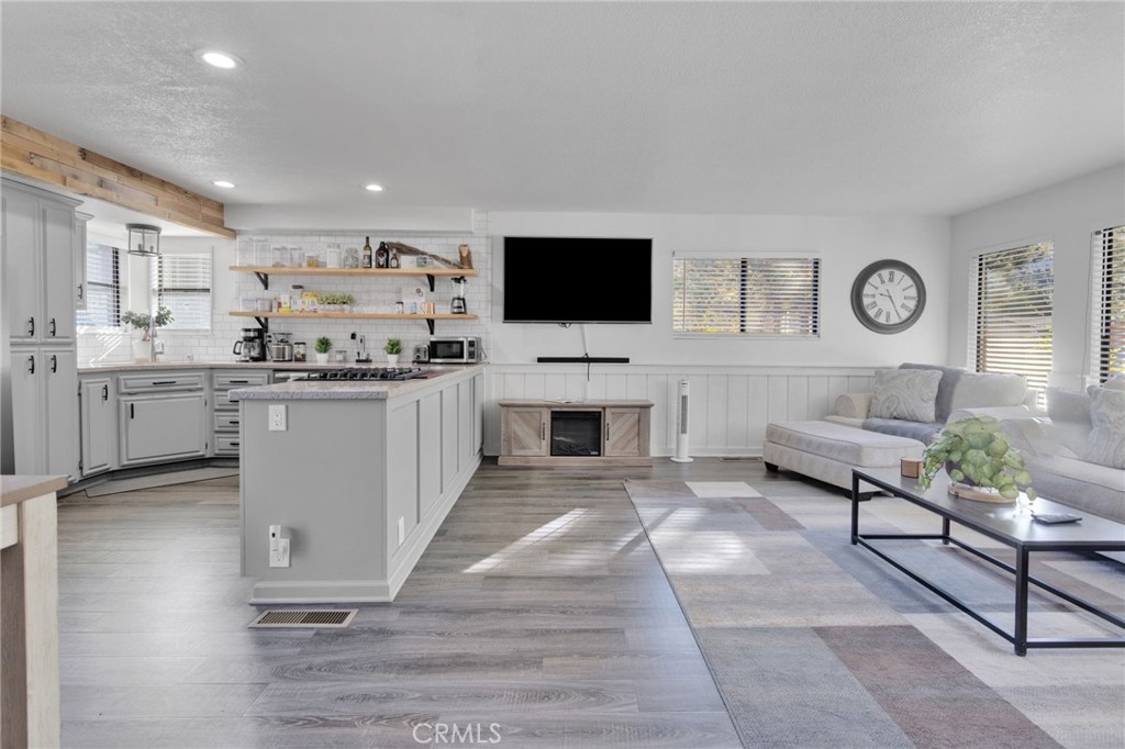 2021 Wildhorse Lane